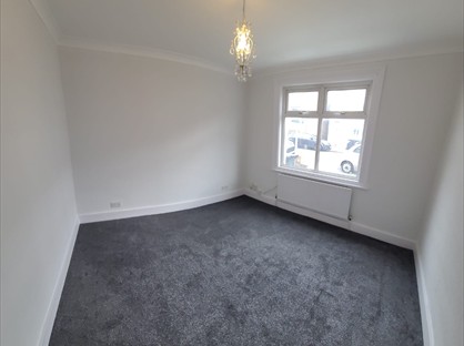 3 Bed Semi-Detached House, Bynes Road, CR2