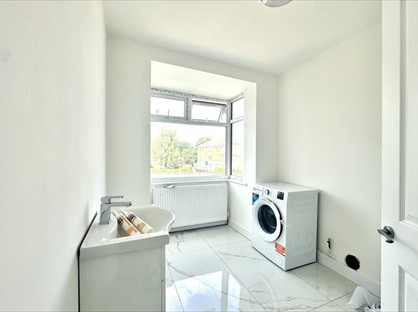 2 Bed Flat, London, NW4