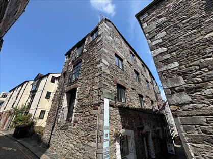 1 Bed Flat, White Lane, PL1