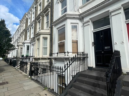 2 Bed Flat, Finborough Road, SW10