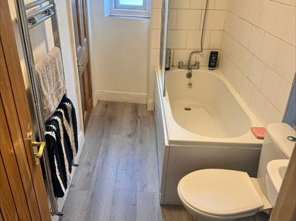 Room in a Shared House, Walpole Place, TW11