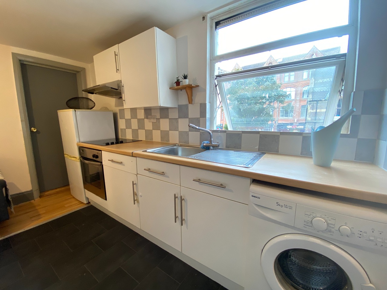 1 Bed Flat, City Centre, LE1 photo 4