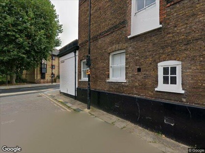1 Bed Flat, Brentford, TW8