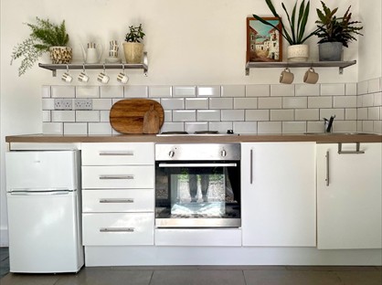 Studio Flat, Hartley Road, E11