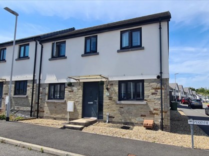 3 Bed Semi-Detached House, Perryfield Place, PL9