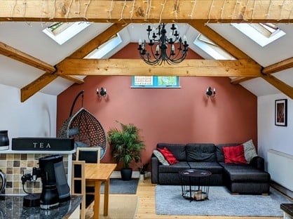 2 Bed Detached House, Fully Furnished Sydenham Lane, BS6