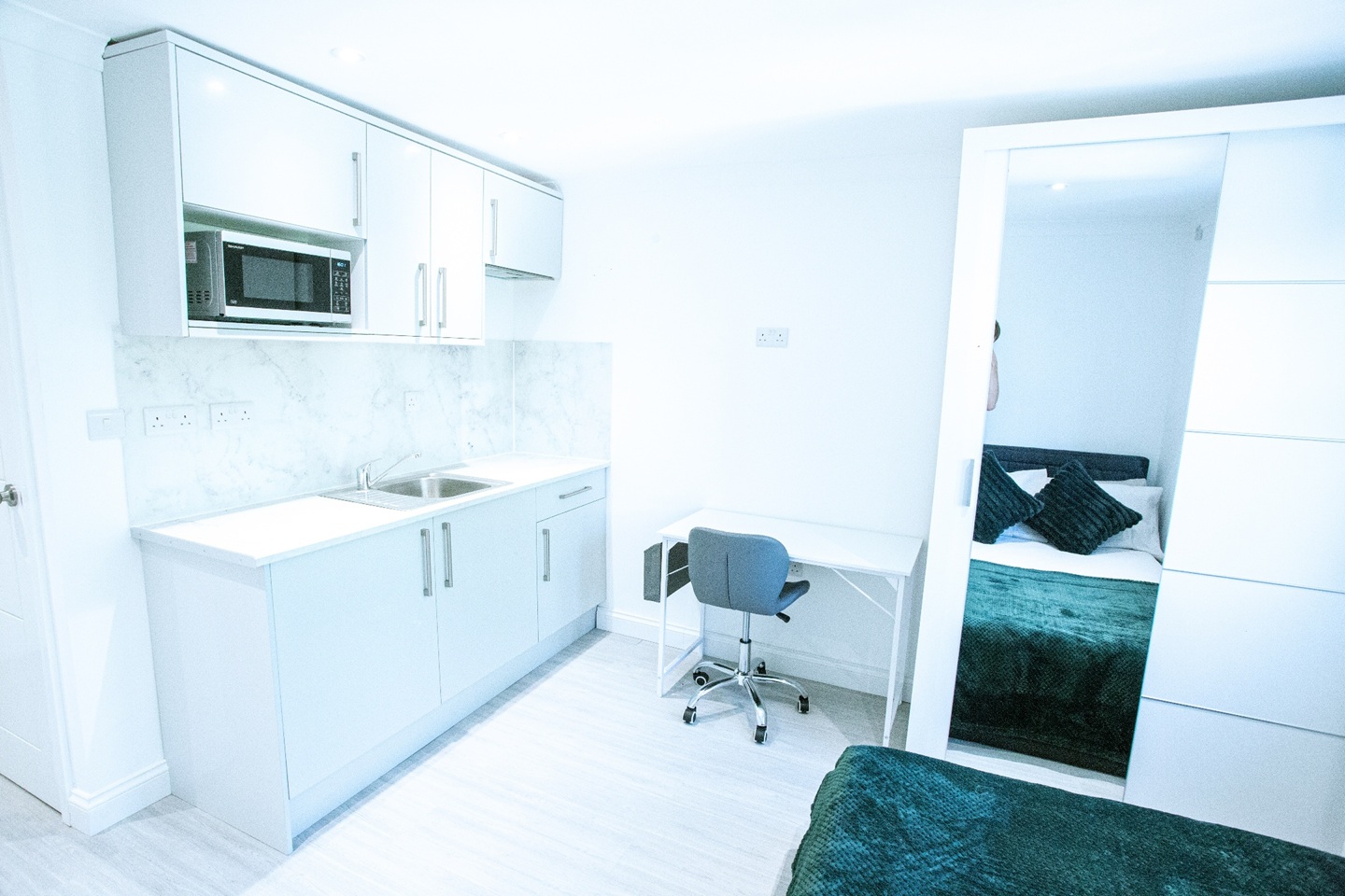 Studio Flat, Cambridge, CB1 photo 3