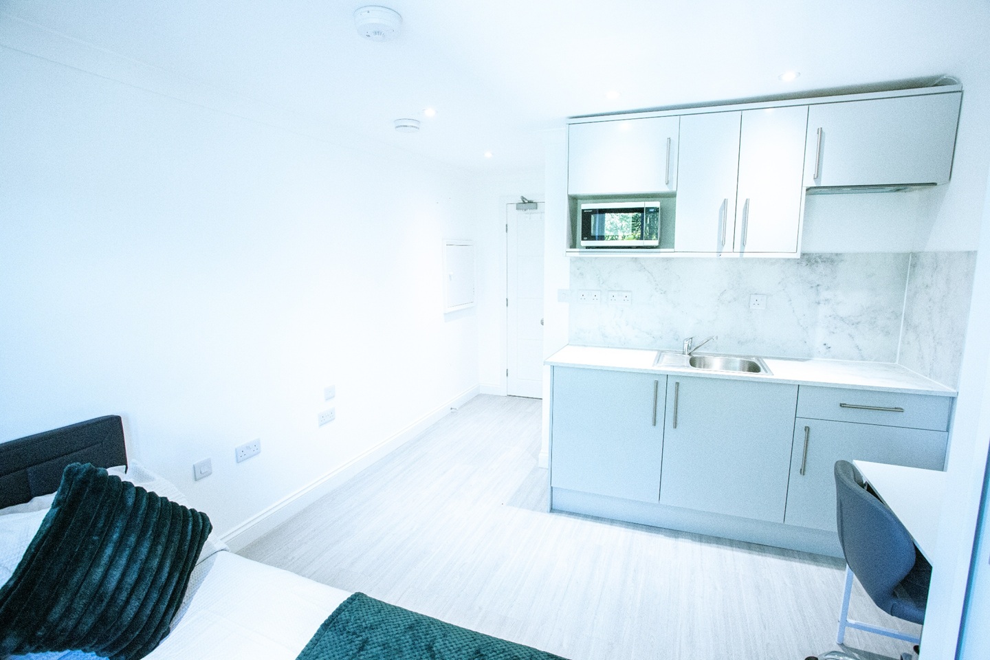 Studio Flat, Cambridge, CB1 photo 4