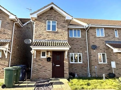 3 Bed Terraced House, The Croft, PE14