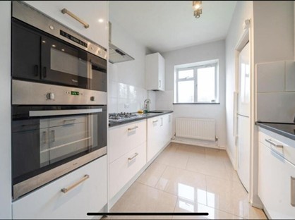 3 Bed Flat, Alexander Court, SW18