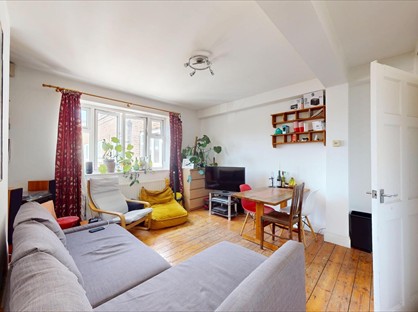 3 Bed Flat, Stockwell Gardens, SW9