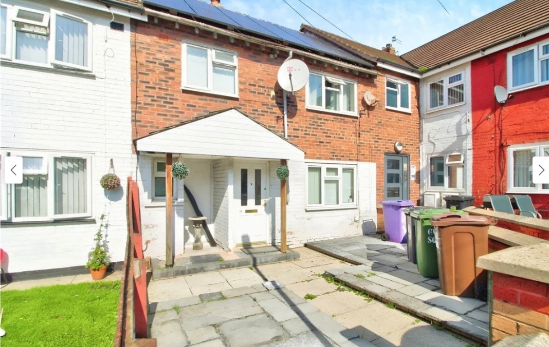 3 Bed Terraced House, Grogan Square, L20