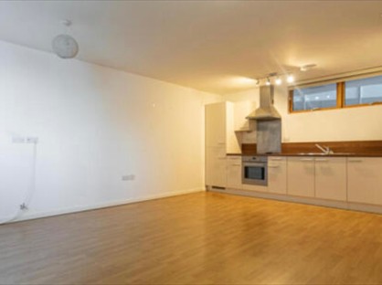 1 Bed Flat, Mann Island, L3