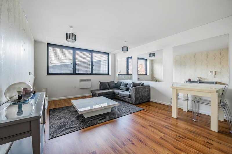 2 Bed Flat, Mann Island, L3, N1 7GU