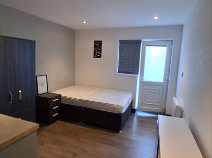 Studio Flat, Mildmay Road, RM7