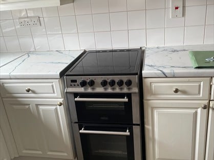 1 Bed Flat, Franklin Close, TA2