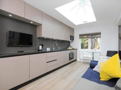 Studio Flat, Askew Crescent, W12