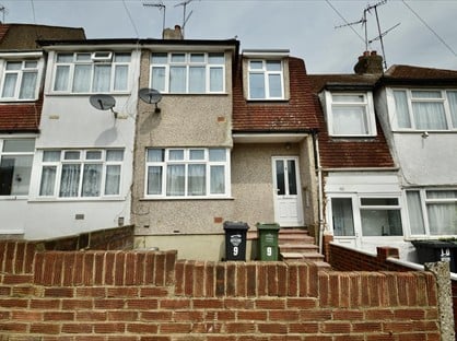 3 Bed Terraced House, Priory Place, DA1