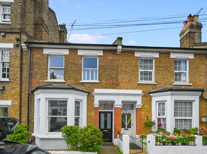 4 Bed Terraced House, Bulwer Street, W12