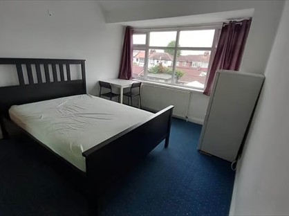 Room in a Shared Flat, Empire Road, UB6