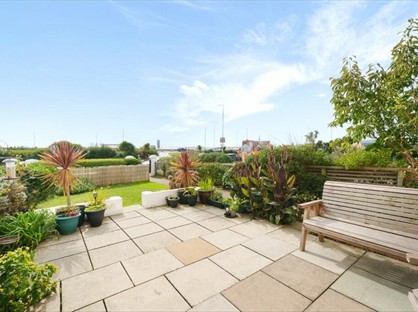 2 Bed Flat, Alexandra Terrace, EX8