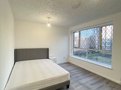 Room in a Shared Flat, Wager Street, E3