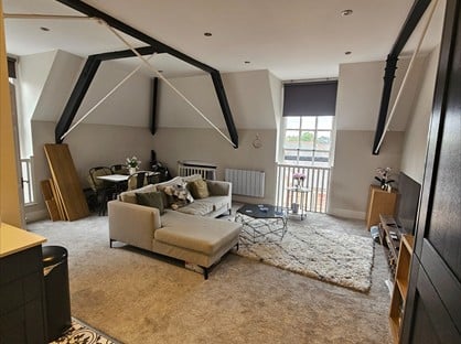 2 Bed Flat, Old Art School, B74