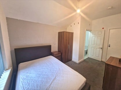 Room in a Shared House, Wood End Lane, B24