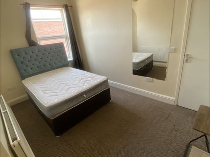Room in a Shared House, Radford Road, NG7
