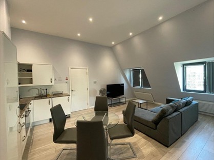 1 Bed Flat, Bath Road, TW5