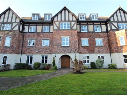 2 Bed Flat, Hopwood Manor, OL10