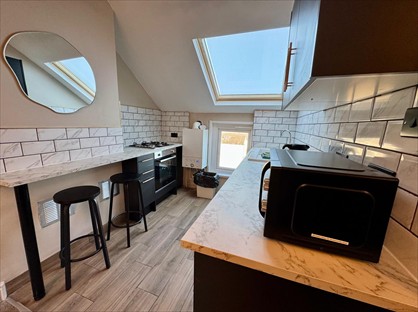 1 Bed Flat, Neville Street, CF11