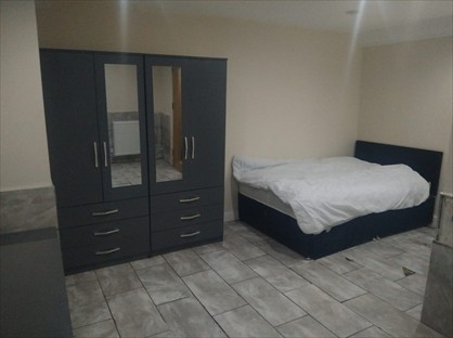 Room in a Shared Flat, Blackburn Road, BL1