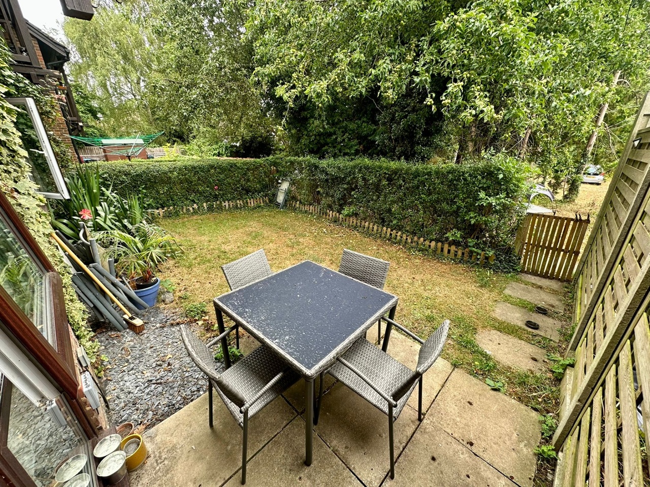 Fresh Look at Redbourn St Albans 2 Bed Maisonette The Terrace Al3