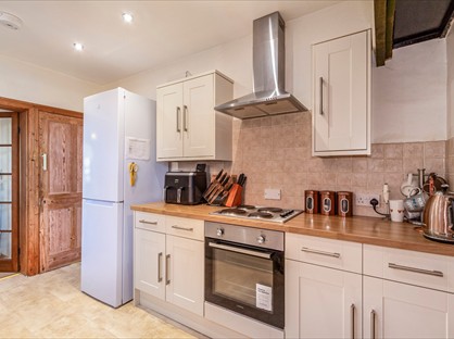 3 Bed Terraced House, Windsor Street, MK12
