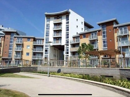 2 Bed Flat, Kelvin Gate, RG12