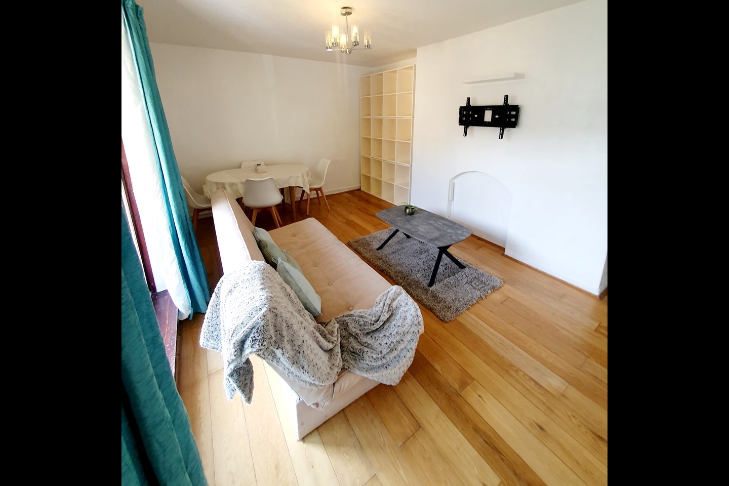 London 2 Bed Flat, Sussex Way, N19 To Rent Now for £2,300.00 p/m