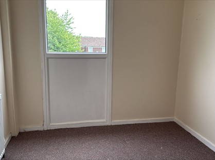 Room in a Shared House, Bitten Court, NN3