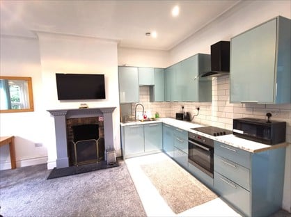 2 Bed Flat, Snowdon Road, BH4