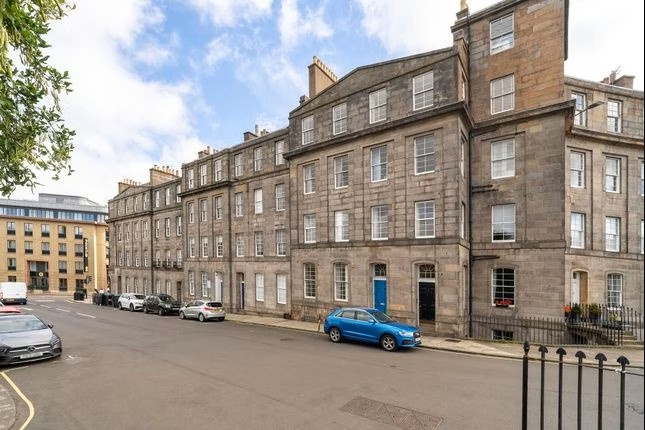 6 Bed Flat, Gardner's Crescent, EH3