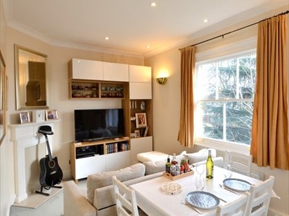 1 Bed Flat, Mitcham Park, CR4
