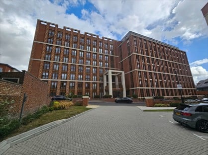 2 Bed Flat, Ziggurat House, AL1