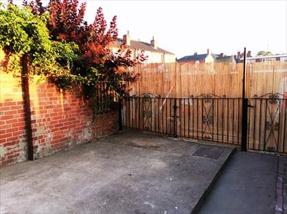 3 Bed Terraced House, Castleford, WF10