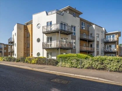 2 Bed Flat, Hydro House, KT16