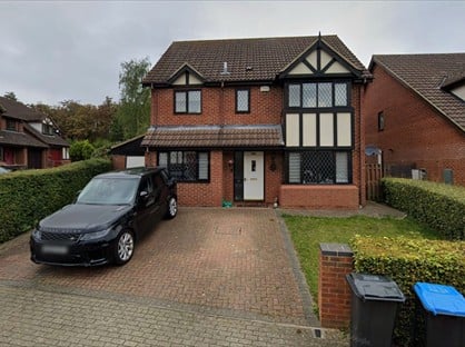 5 Bed Detached House, Paxton Crescent, MK5