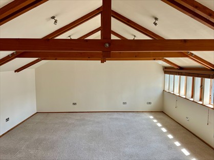 2 Bed Flat, London House, PL19