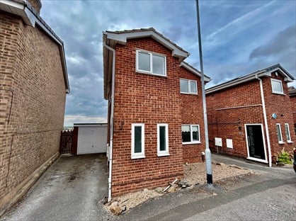 3 Bed Detached House, Douglas Road, NG19