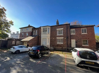 2 Bed Flat, Grove House, ST5