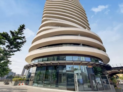 2 Bed Flat, Lombard Wharf, SW11