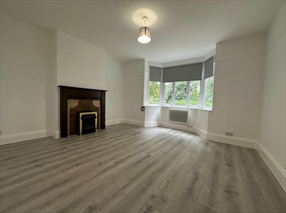 1 Bed Flat, Cowper Close, BR2